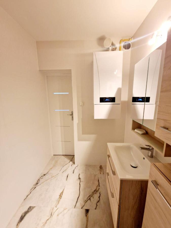 Apartament Przy Deptaku Jelenia Góra Buitenkant foto