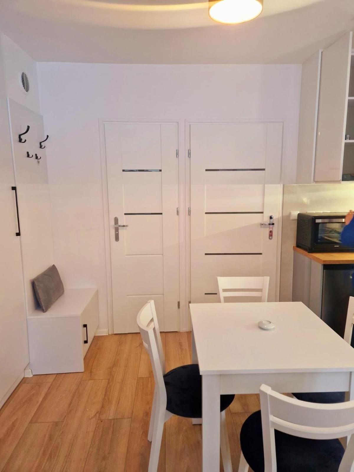 Apartament Przy Deptaku Jelenia Góra Buitenkant foto